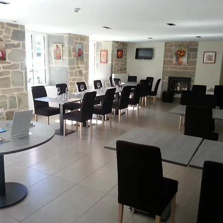 Hotel L'enclos Du Puy-mary 3*
