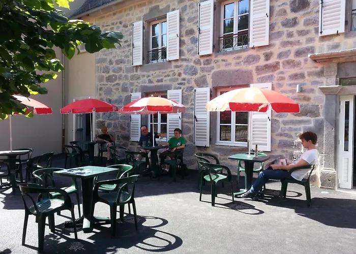 Hotel L'enclos Du Puy-mary Clermont-Ferrand