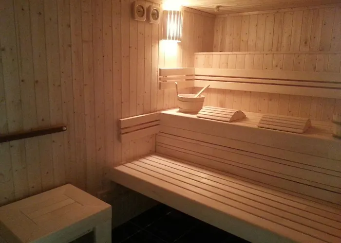 Hotel L'enclos Du Puy-mary Clermont-Ferrand